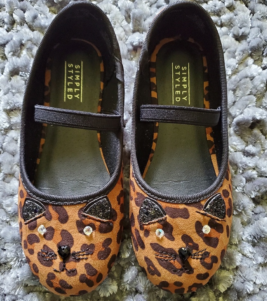 Girl Sz 11M Baby Doll Flat Shoes